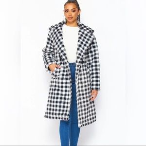 🆕Women’s Coat Plush Fuzzy Checkered Black/White